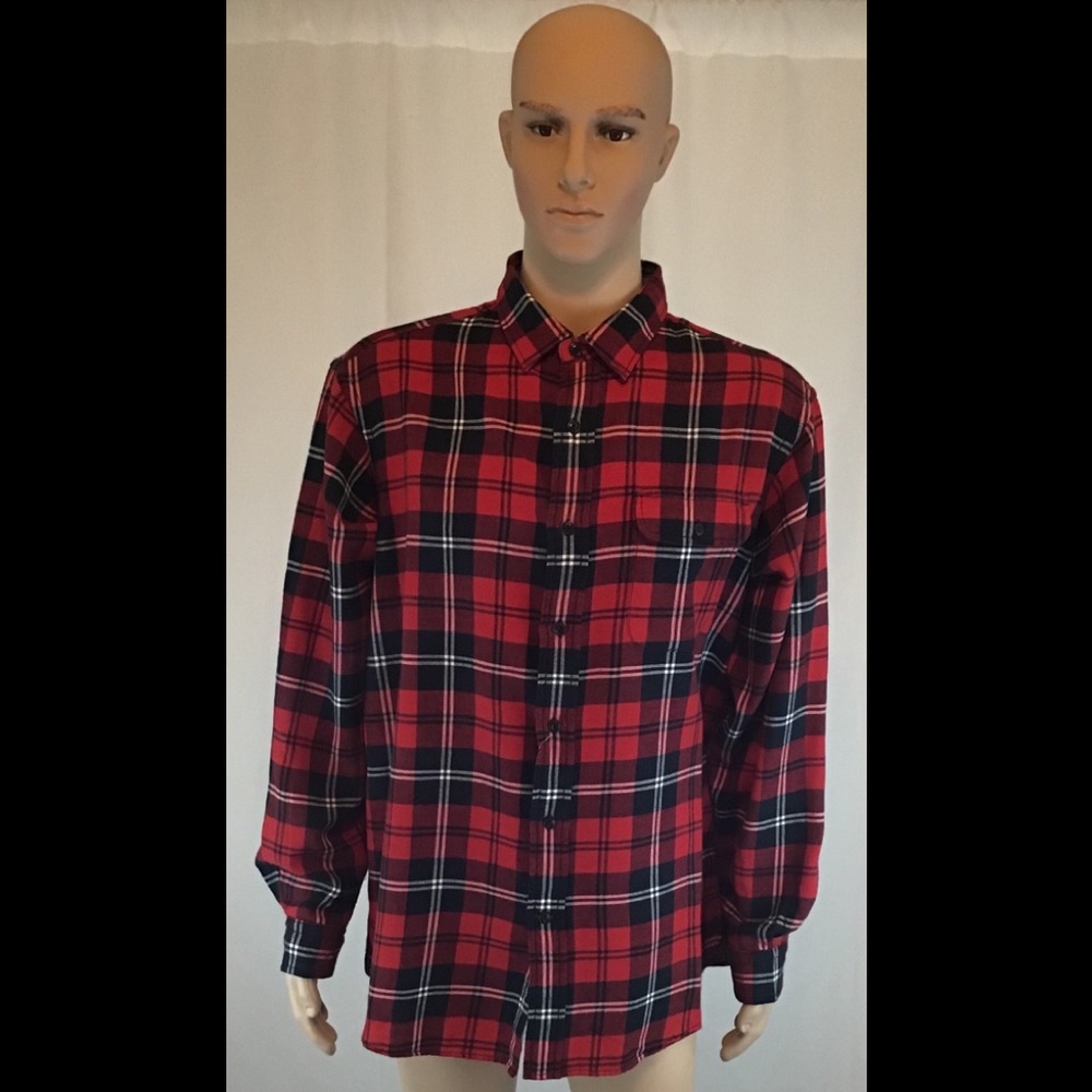 Long sleeve NWT Button Down Shirt Size XL